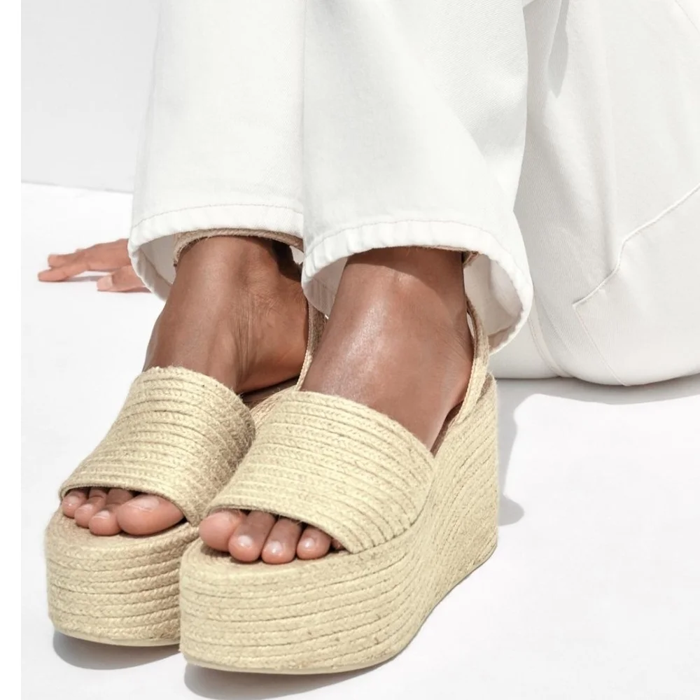 Zara Beige Wedge Sandals - Picture 2 of 6